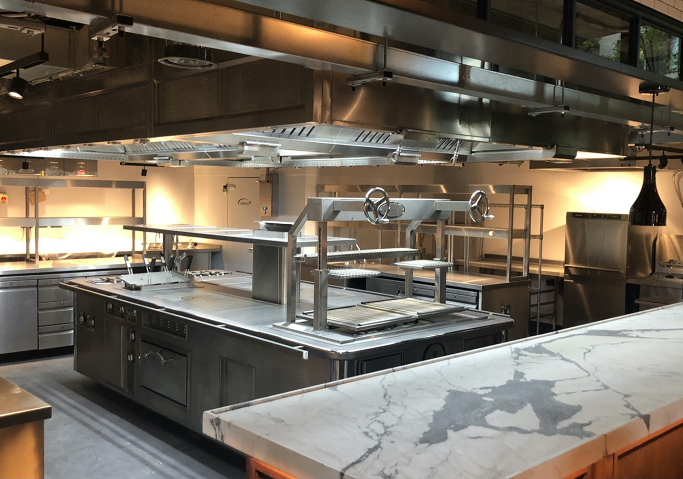 empty_kitchen_wide_1 1